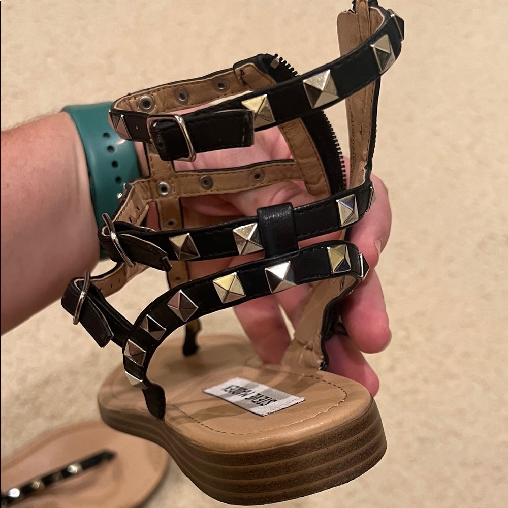 Studded Black Sandals Steve Madden - Picture 4 of 6
